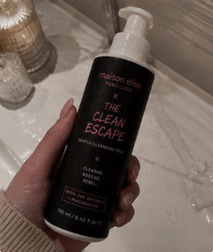 THE CLEAN ESCAPE — Gentle Cleansing Milk